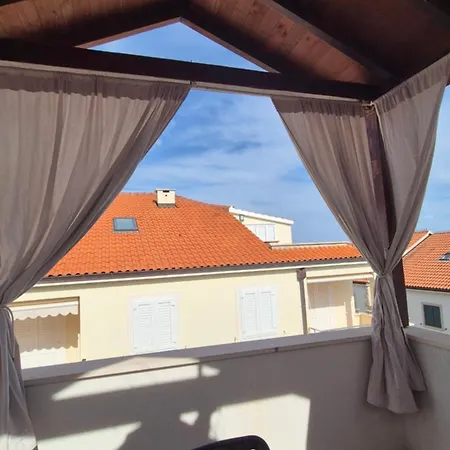 Braccia Apartment Bol